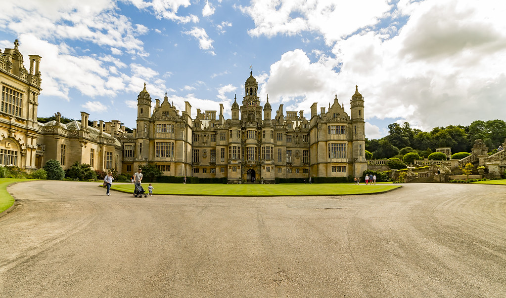 HarlaxtonManor